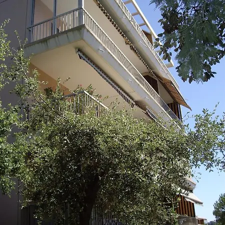 Apartment Chemin Des Virgiles Daire Sainte-Maxime