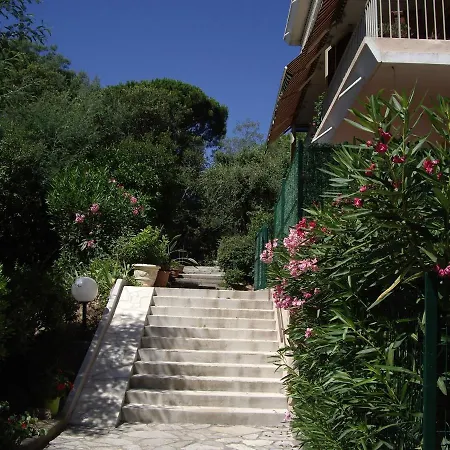 Daire Apartment Chemin Des Virgiles Sainte-Maxime