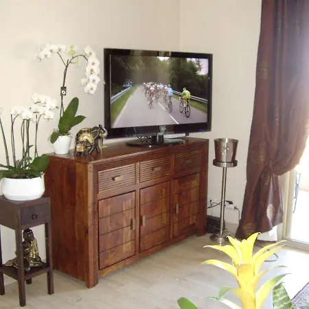 Apartment Chemin Des Virgiles Sainte-Maxime