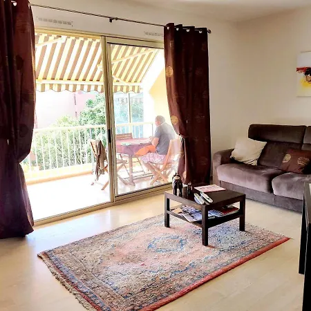 Apartment Chemin Des Virgiles Daire Sainte-Maxime
